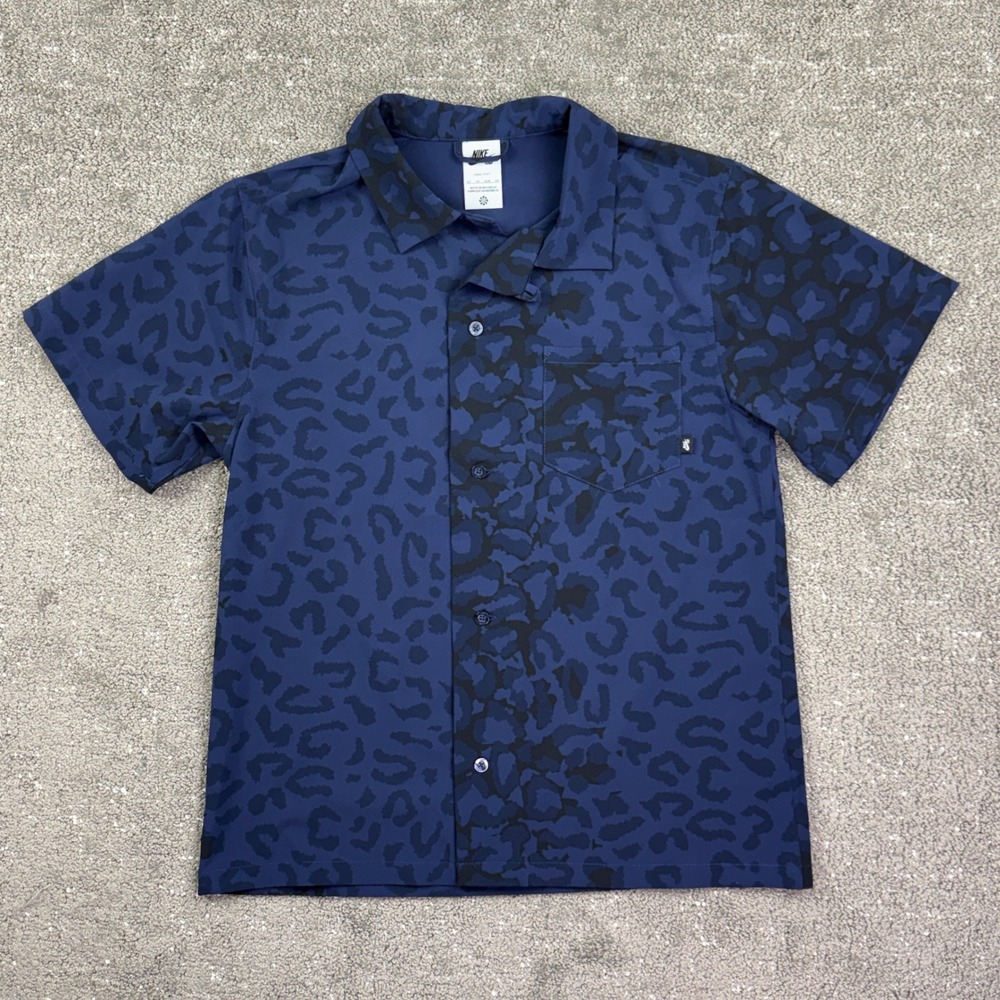 Nike SB Dri-FIT Bowler Shirt XS Navy Animal Print Skate Button Up FN2595-410